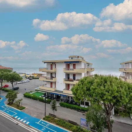 Tiziano Silvi Apartment Silvi Marina
