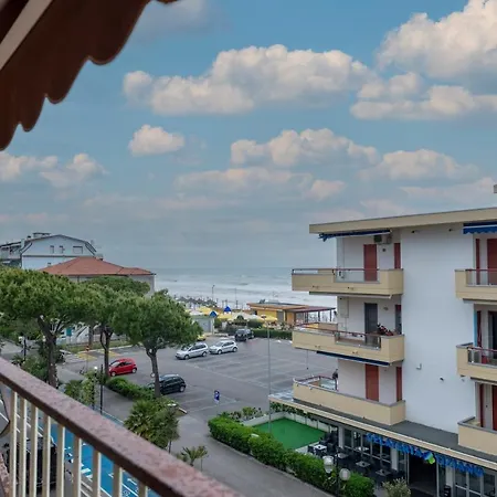 Apartment Tiziano Silvi