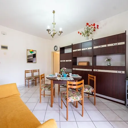 Apartment Tiziano Silvi *